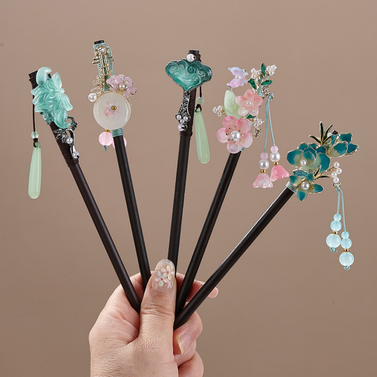 Vintage Flower Hairpin For Wom - огляд і ціна Hair Fork Stick